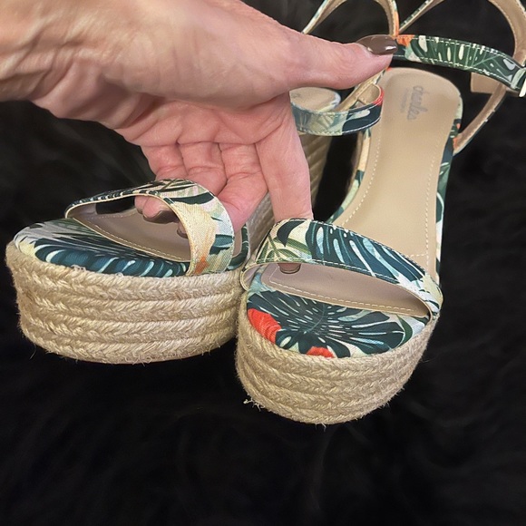 SOLD Espadrille Sandal Charles David Espadrille Platform Jute Sandal Palm Motif - Picture 7 of 9